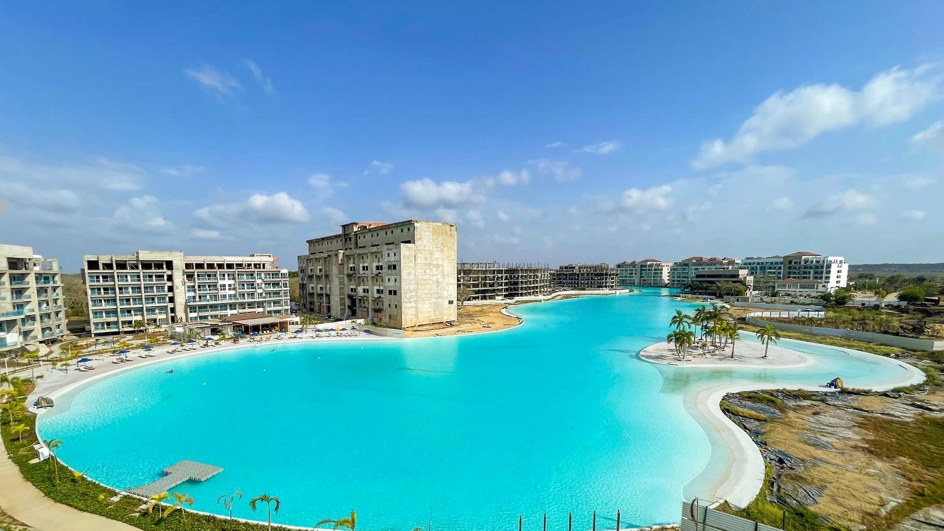 Nuevo Con Vista A Lagoon