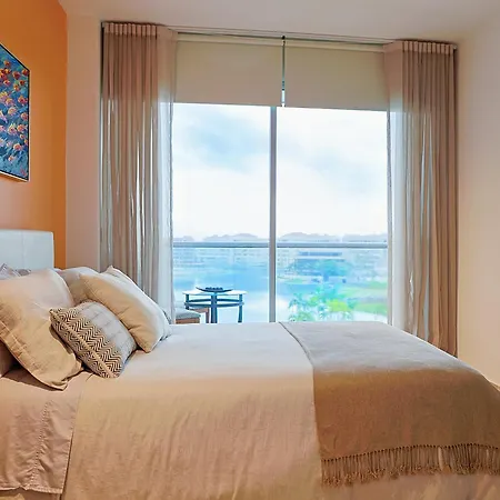 Nuevo Con Vista A Lagoon Cartagena