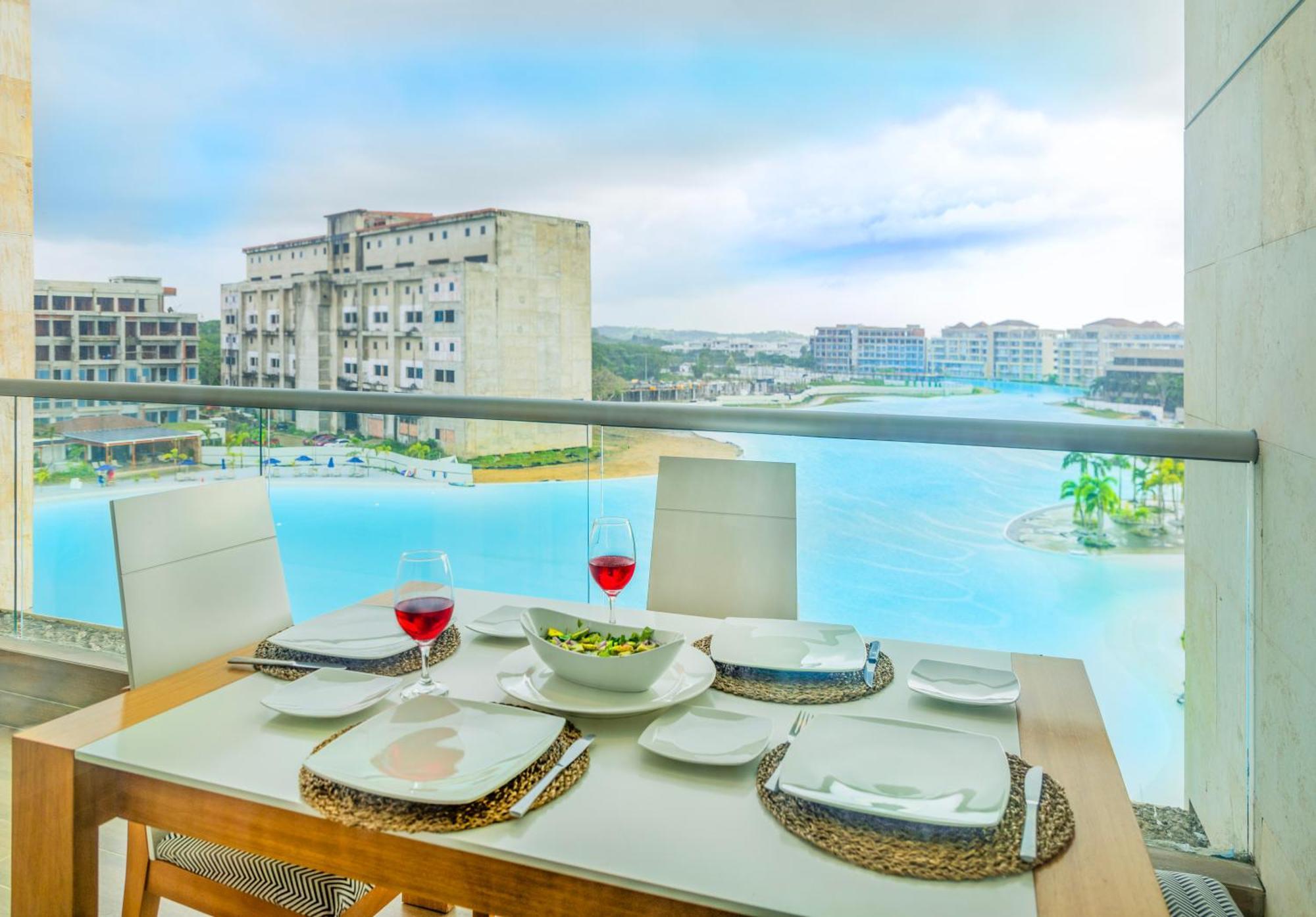 Nuevo Con Vista A Lagoon Cartagena