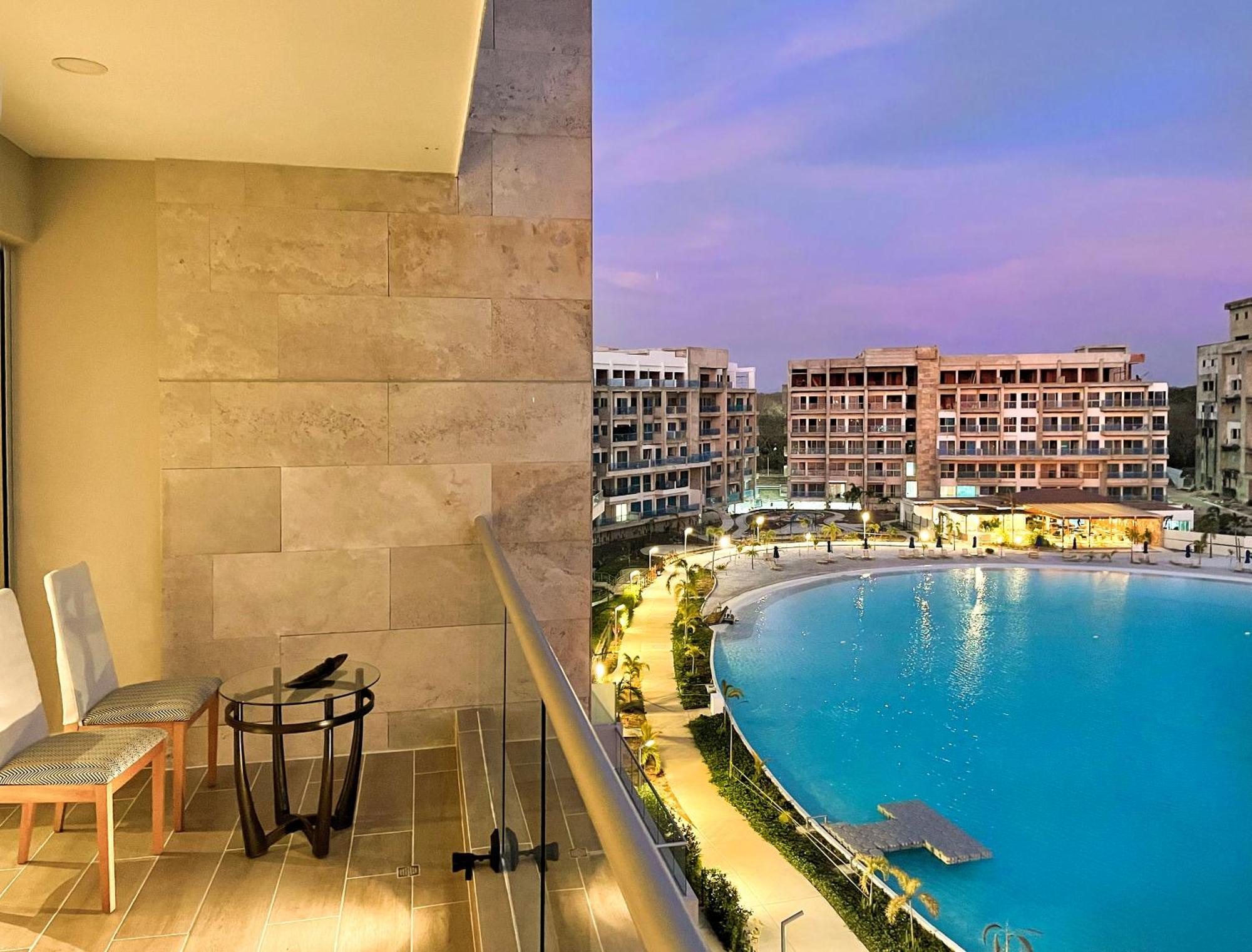 Nuevo Con Vista A Lagoon Cartagena